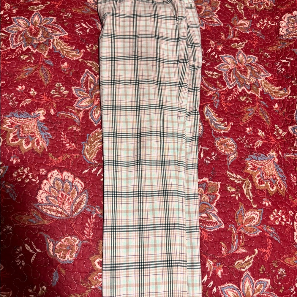 Boohoo green and White Chinos Relaxed Fit